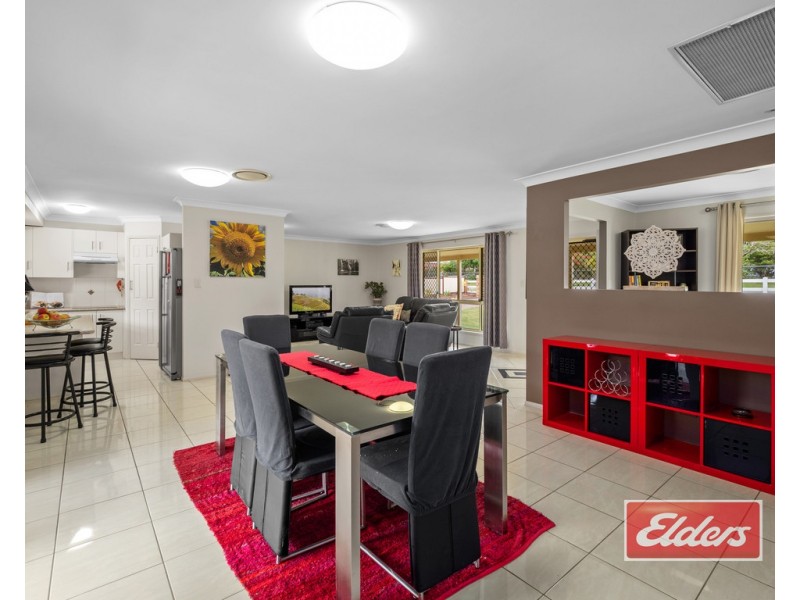 76 Eildon Close, Munruben QLD 4125
