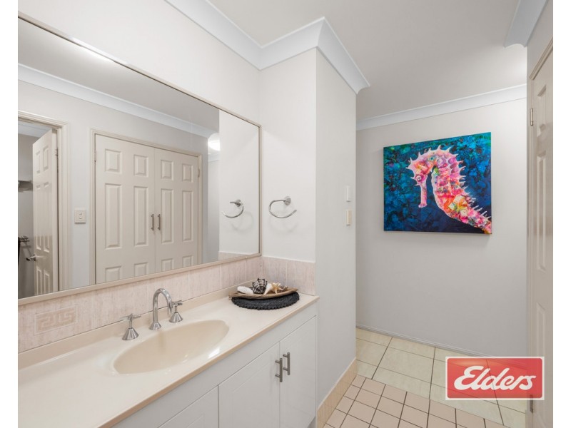 76 Eildon Close, Munruben QLD 4125