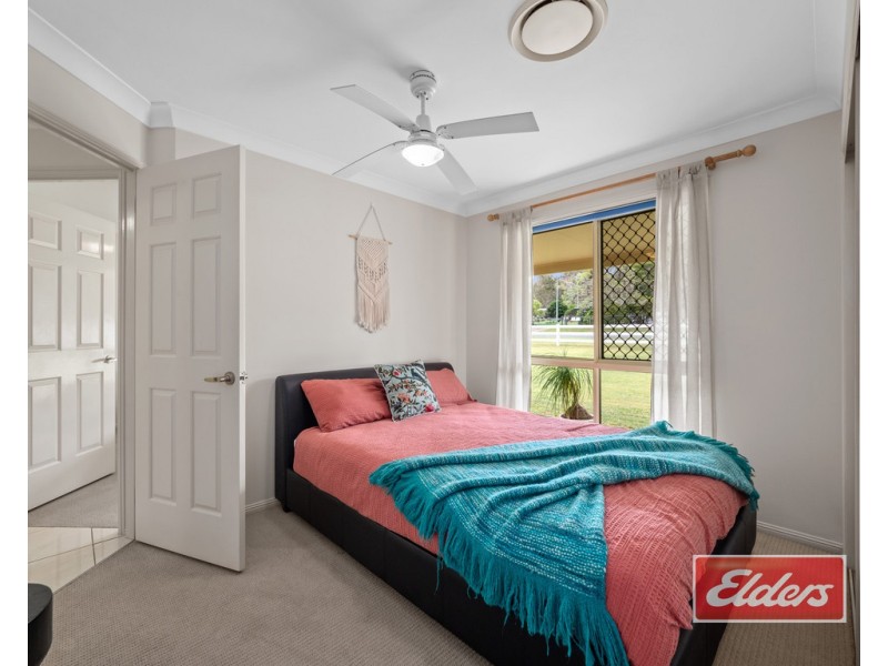 76 Eildon Close, Munruben QLD 4125