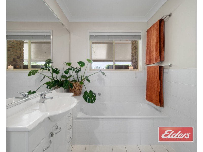 9-11 Darryl Court, Cedar Grove QLD 4285