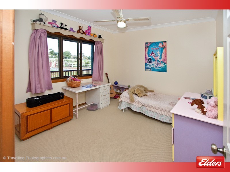 8 Boytar Court, Cedar Grove QLD 4285