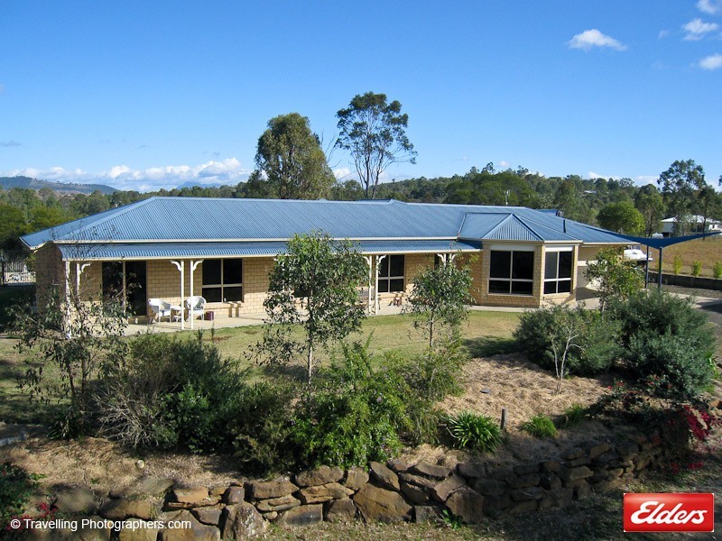 92 Walker Drive, Kooralbyn QLD 4285