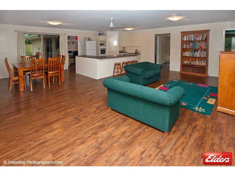 92 Walker Drive, Kooralbyn QLD 4285