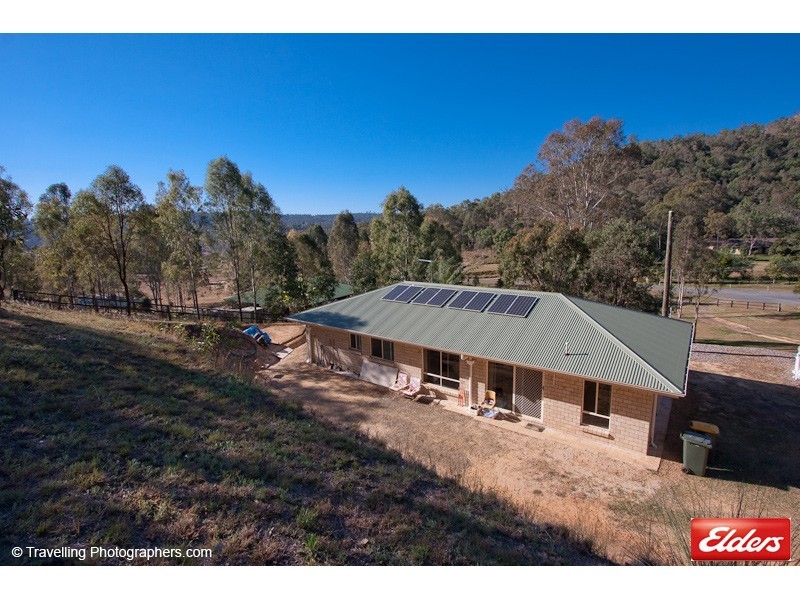 27 Smales Close, Kooralbyn QLD 4285