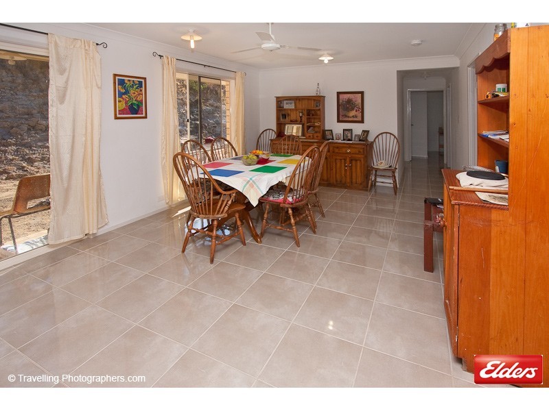 27 Smales Close, Kooralbyn QLD 4285