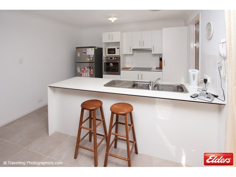 27 Smales Close, Kooralbyn QLD 4285