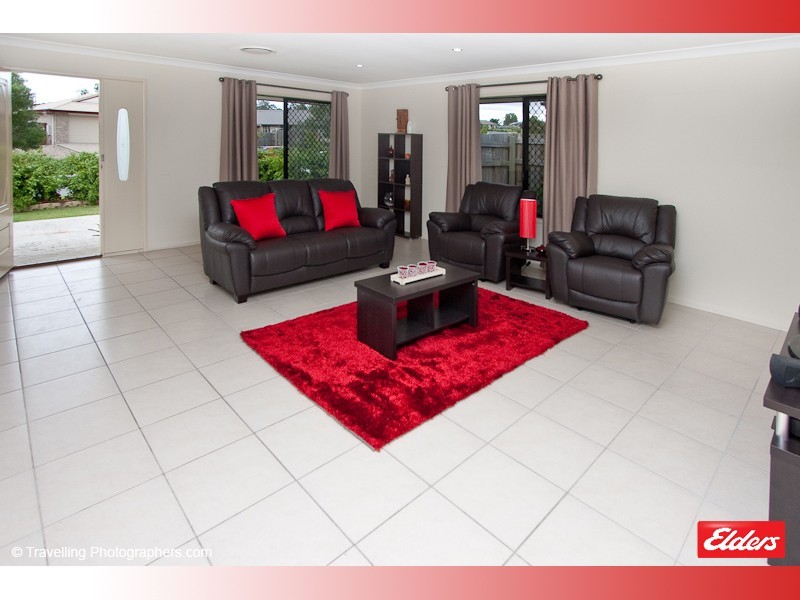 30 Creekside Crescent, Jimboomba QLD 4280