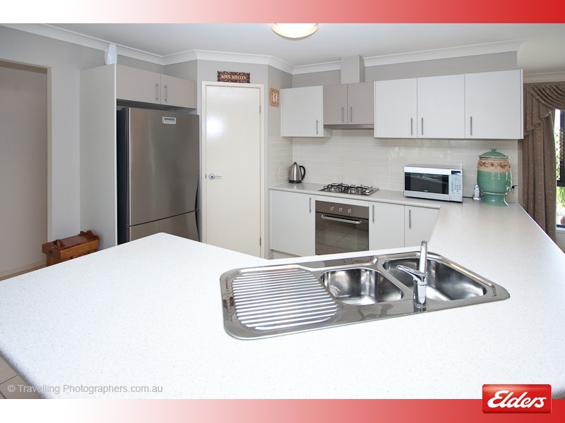 23 Hilltop Crescent, Jimboomba QLD 4280