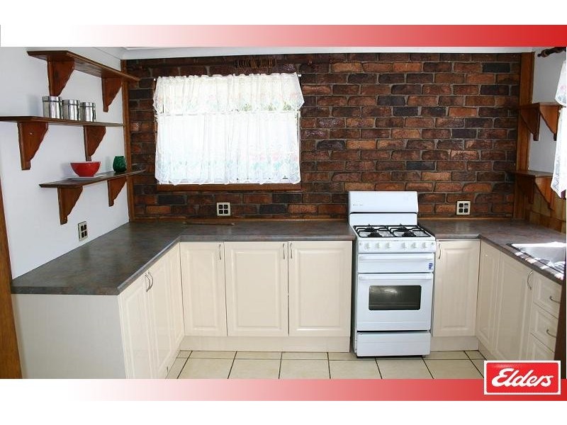 216 Lance Rd, North Maclean QLD 4280