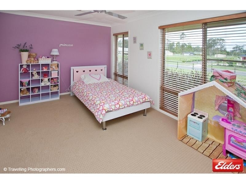 25 Rose Almond Street, Jimboomba QLD 4280