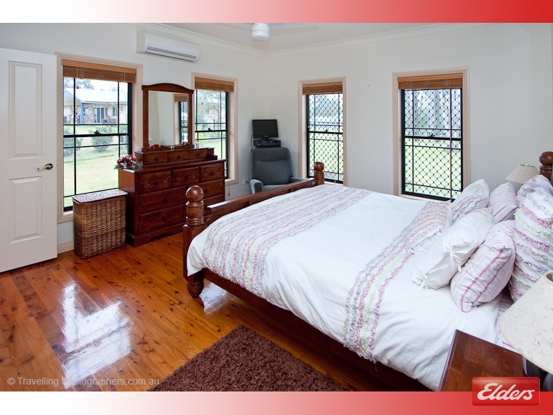24 Silver Wattle Drive, Jimboomba QLD 4280