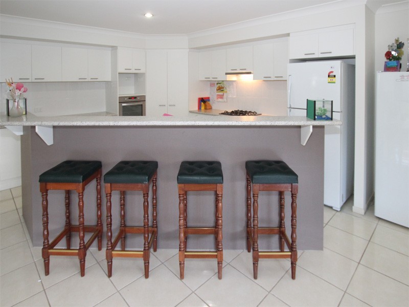 31 Golden Penda Drive, Jimboomba QLD 4280