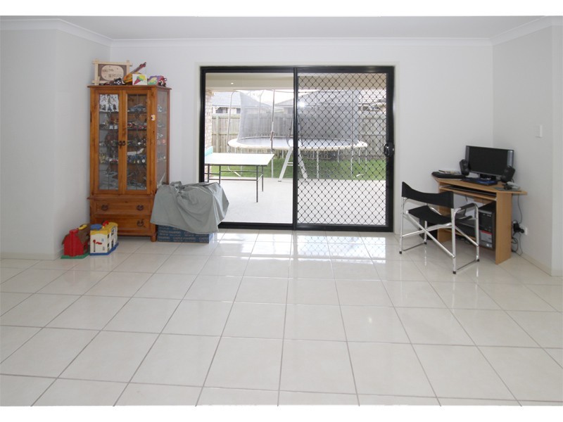 31 Golden Penda Drive, Jimboomba QLD 4280