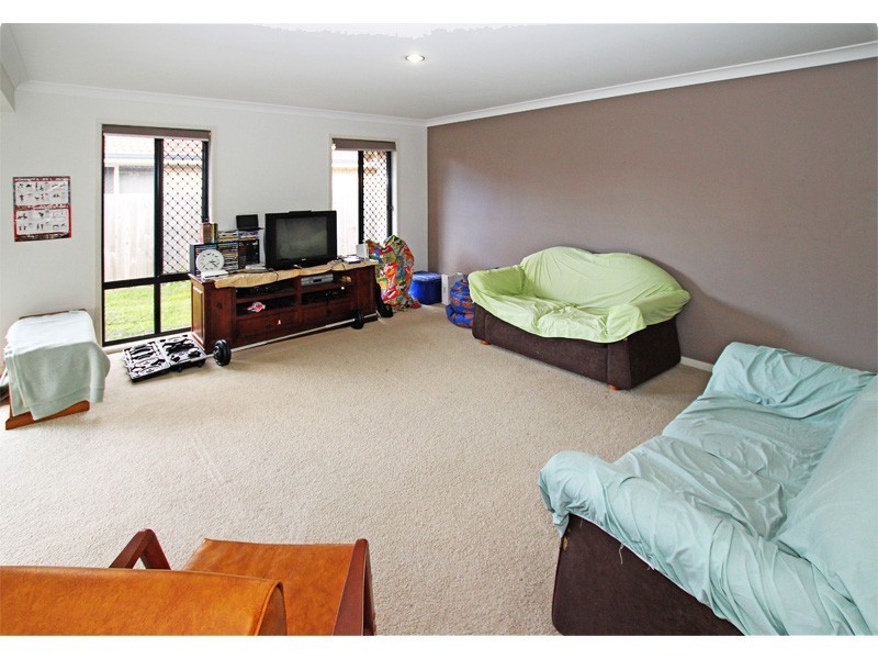 31 Golden Penda Drive, Jimboomba QLD 4280