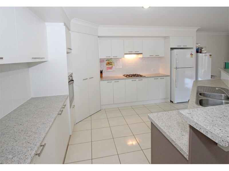 31 Golden Penda Drive, Jimboomba QLD 4280