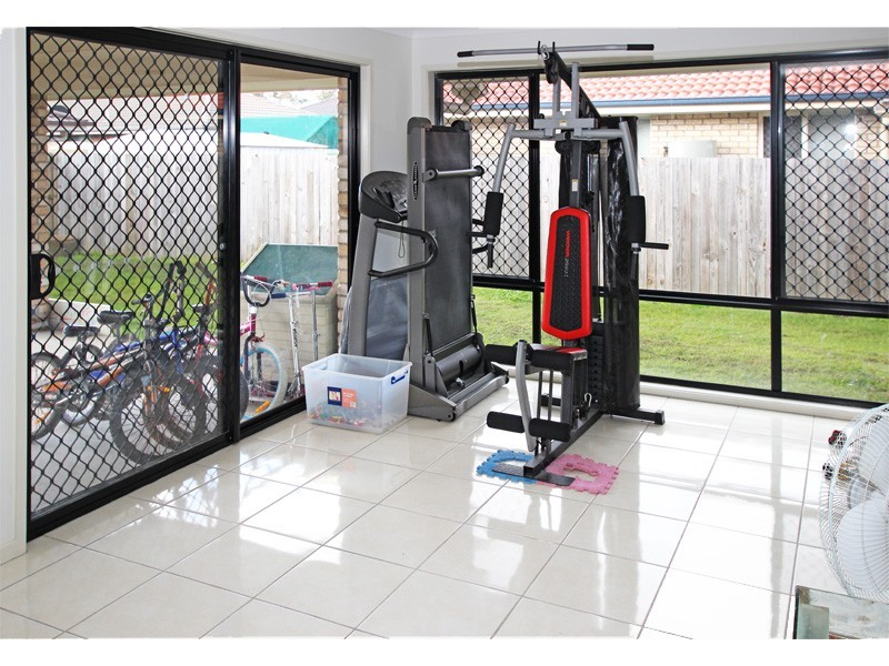31 Golden Penda Drive, Jimboomba QLD 4280