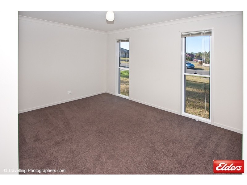 14 Hilltop Crescent, Jimboomba QLD 4280