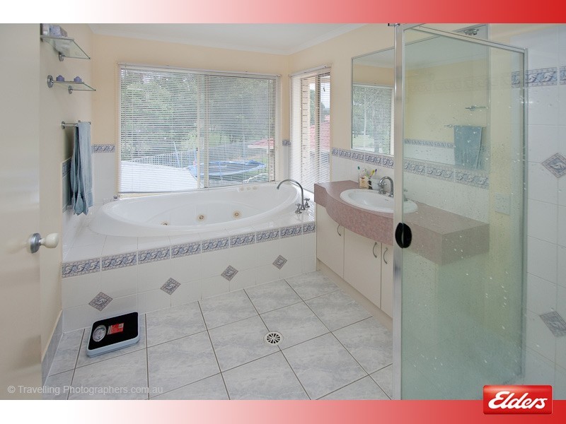 2 Golden Penda Drive, Jimboomba QLD 4280