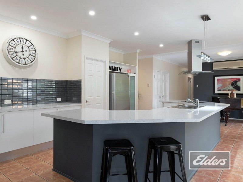 1 Pink Myrtle Court, Jimboomba QLD 4280