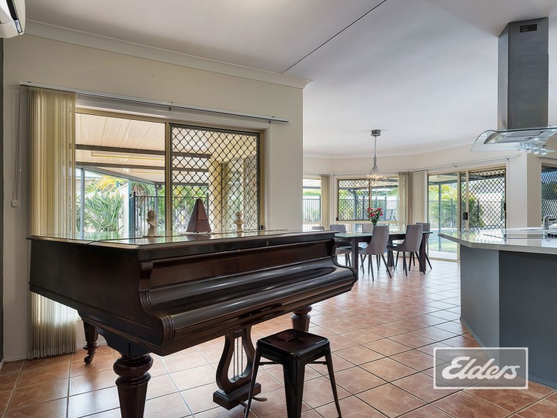 1 Pink Myrtle Court, Jimboomba QLD 4280
