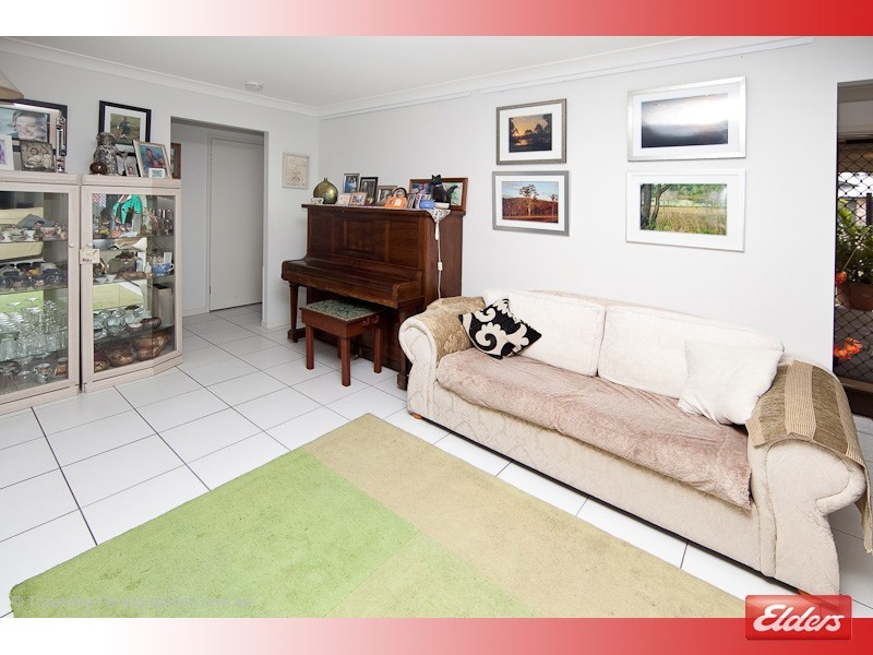 15 Creekside Crescent, Jimboomba QLD 4280