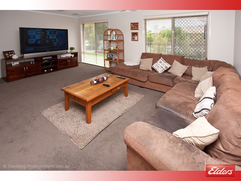 19 Golden Penda Drive, Jimboomba QLD 4280