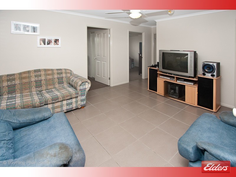 19 Golden Penda Drive, Jimboomba QLD 4280