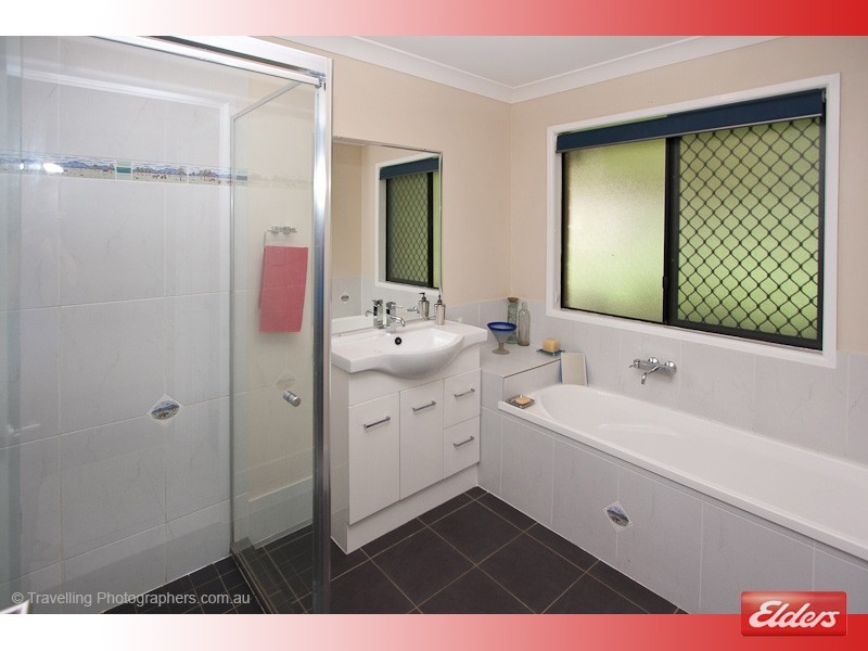 69 Blackbutt Road, Cedar Vale QLD 4285