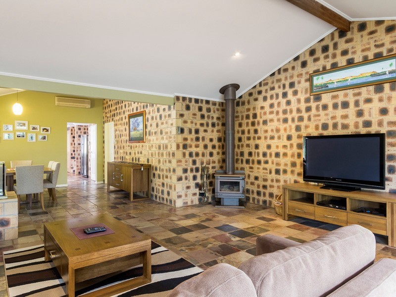 2-16 Wynne Road, Jimboomba QLD 4280