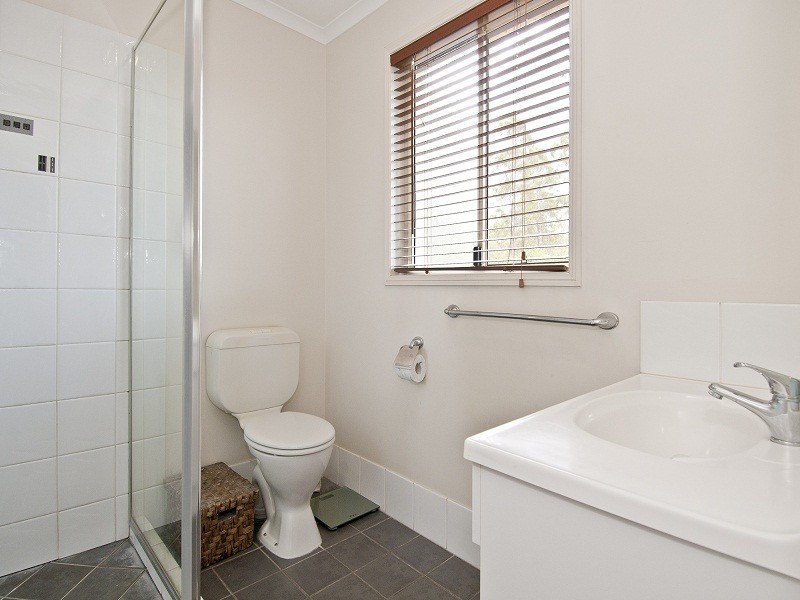 2 Turpentine Drive, Cedar Vale QLD 4285