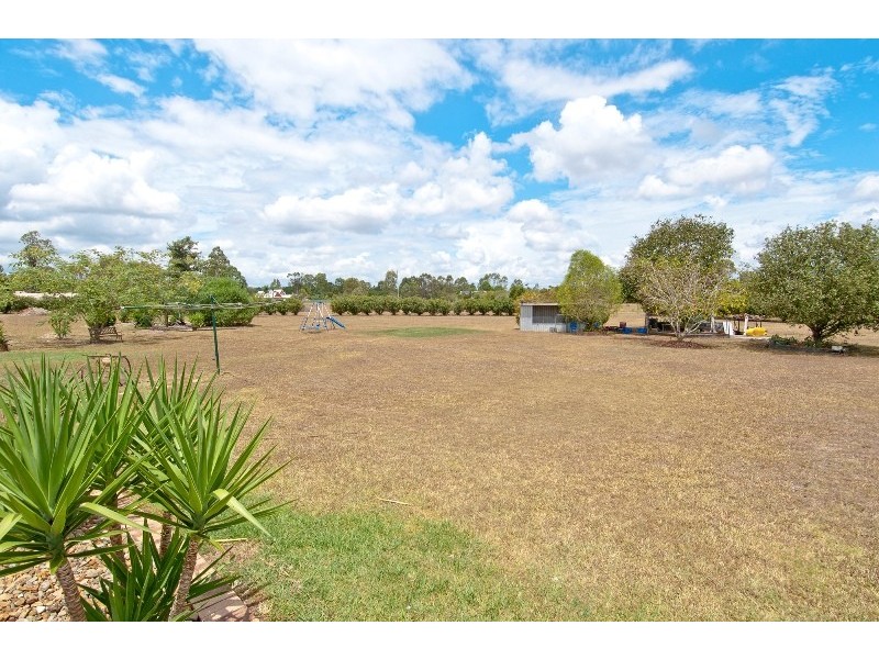 2 Whitaker Road, Cedar Grove QLD 4285