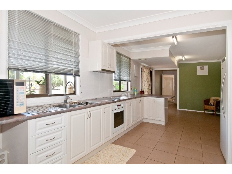 2 Whitaker Road, Cedar Grove QLD 4285