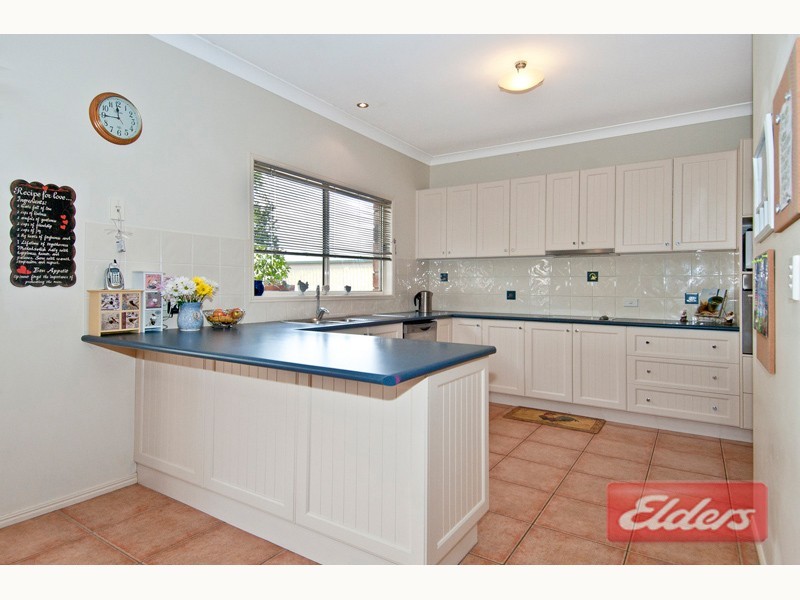 22-24 Russell Court, Cedar Grove QLD 4285