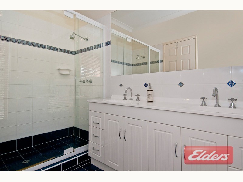 22-24 Russell Court, Cedar Grove QLD 4285