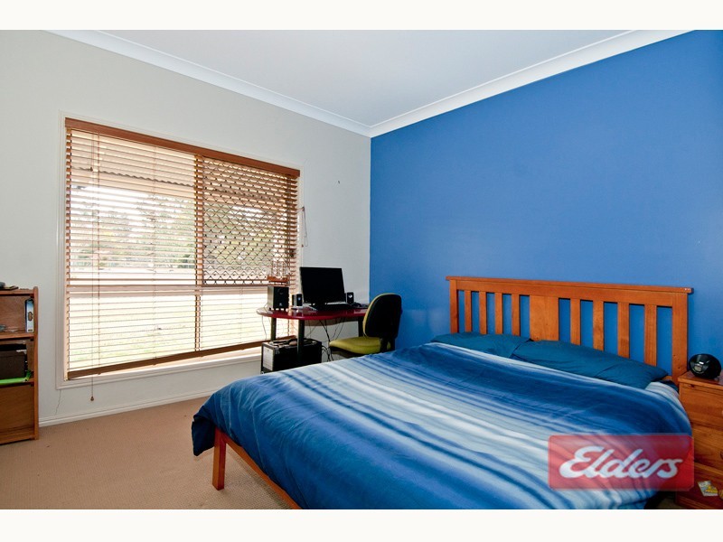 22-24 Russell Court, Cedar Grove QLD 4285