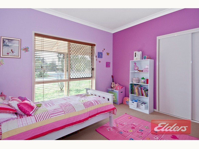 22-24 Russell Court, Cedar Grove QLD 4285