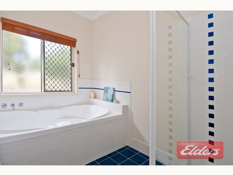 22-24 Russell Court, Cedar Grove QLD 4285