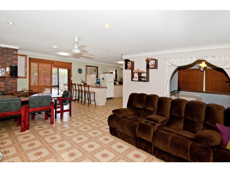 69 Nerang Street, Waterford QLD 4133