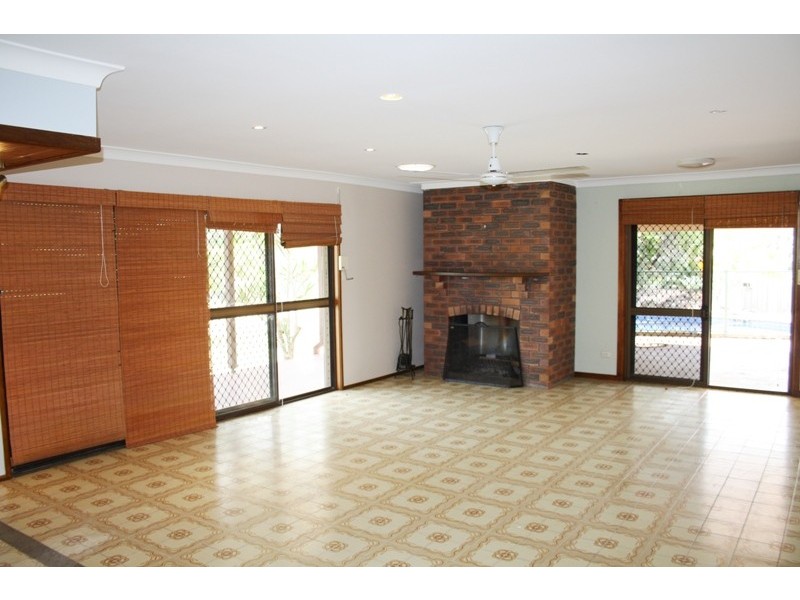 69 Nerang Street, Waterford QLD 4133