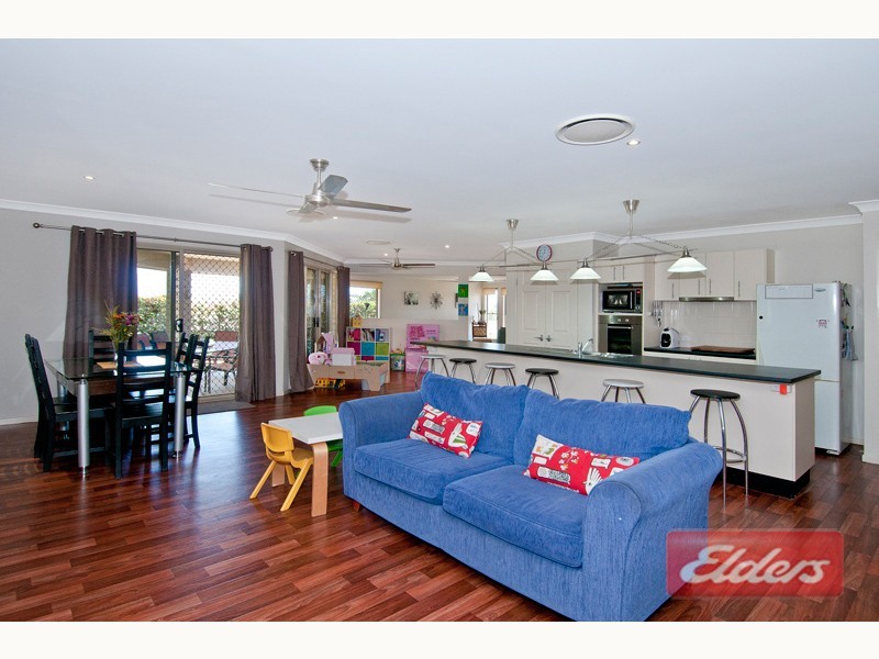 55 Carrigan Way, Gleneagle QLD 4285