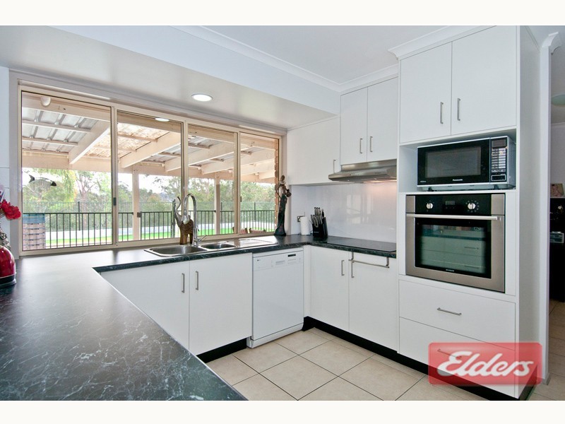 104 Brushwood Crescent, Cedar Grove QLD 4285