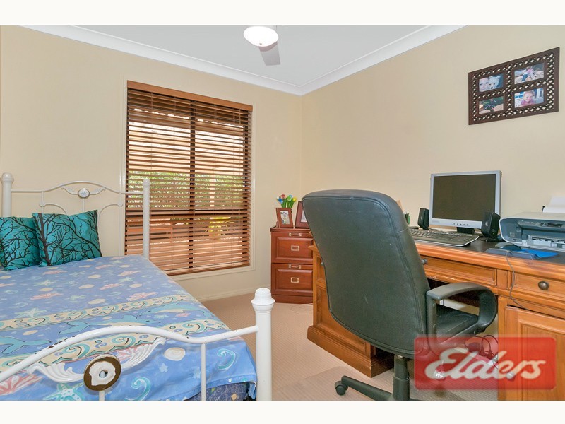 31 Durham Court, Park Ridge South QLD 4125