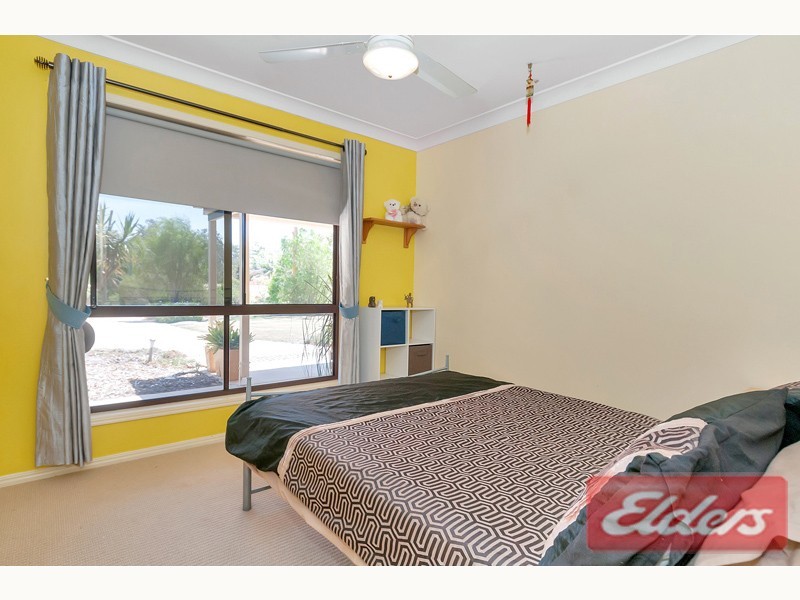 31 Durham Court, Park Ridge South QLD 4125