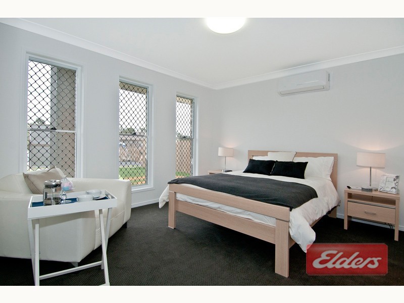 4 Grove Place, Jimboomba QLD 4280