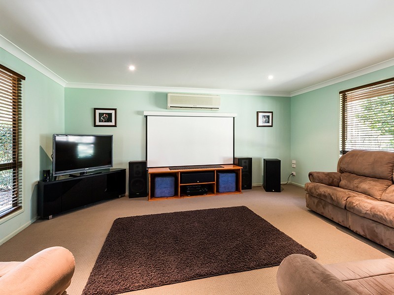 317-329 Mountain Ridge Road, South Maclean QLD 4280