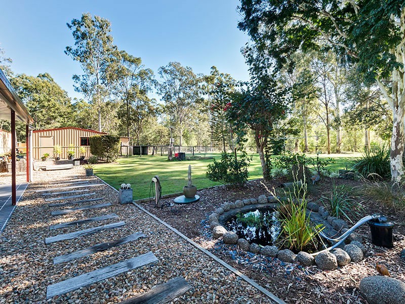 317-329 Mountain Ridge Road, South Maclean QLD 4280