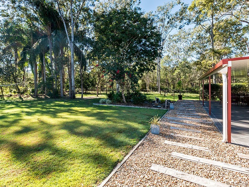 317-329 Mountain Ridge Road, South Maclean QLD 4280
