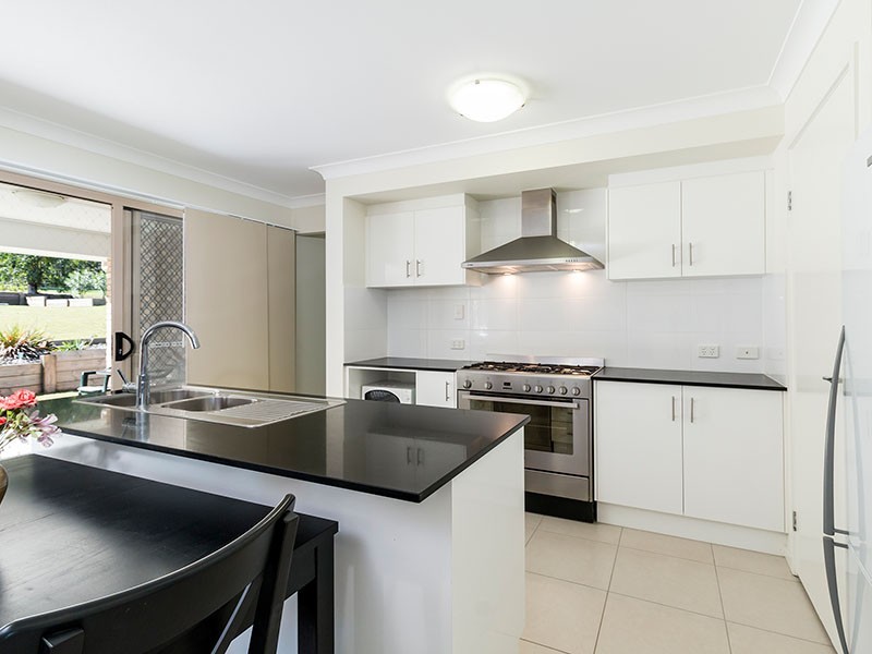 15-17 Gumview Crescent, Jimboomba QLD 4280