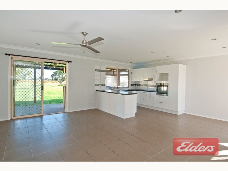 42-44 Russell Court, Cedar Grove QLD 4285
