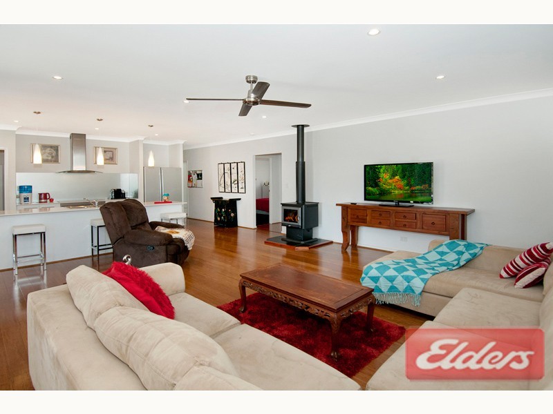 26 Sir Tristram Court, Jimboomba QLD 4280